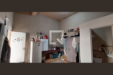 Casa à venda com 115m², 2 quartos e 5 vagas Casa à venda com 115m², 2 quartos e 5 vagasQuarto Garagem