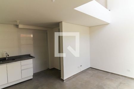 Sala/Cozinha de casa para alugar com 1 quarto, 60m² em Vila Prudente, São Paulo