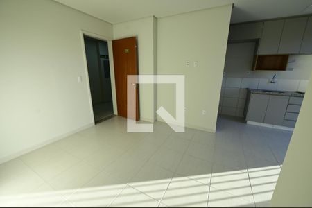 Sala de apartamento para alugar com 2 quartos, 47m² em Parque Oeste Industrial, Goiânia