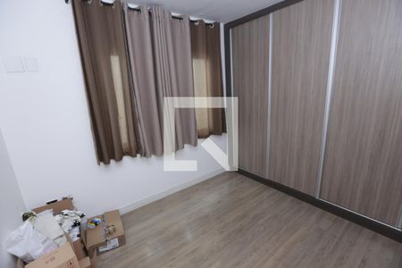 Quarto 2 de casa à venda com 3 quartos, 330m² em Monte Castelo, Contagem