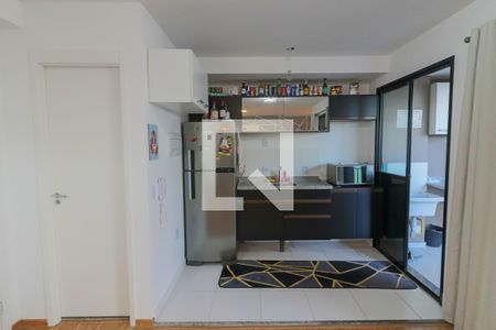 Cozinha de apartamento à venda com 2 quartos, 56m² em Padroeira, Osasco