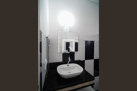 Banheiro da Suíte 1 de casa de condomínio para alugar com 3 quartos, 250m² em Loteamento Dinora Rosa, Sorocaba