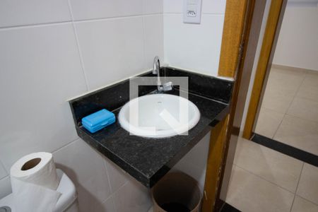 Apartamento à venda com 52m², 2 quartos e sem vaga Apartamento à venda com 52m², 2 quartos e sem vagaBanheiro