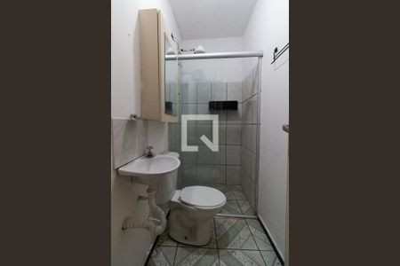 Banheiro de casa para alugar com 2 quartos, 30m² em Jardim Esmeralda, São Paulo