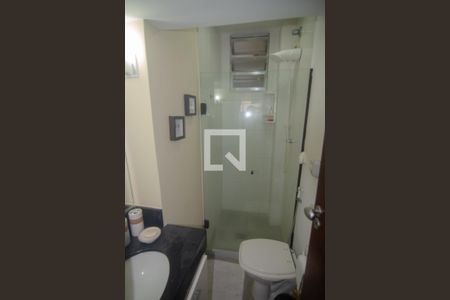 Banheiro de apartamento para alugar com 1 quarto, 32m² em Copacabana, Rio de Janeiro