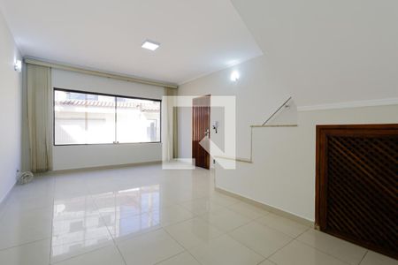 Sala de casa para alugar com 3 quartos, 300m² em Chora Menino, São Paulo