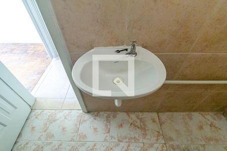 Banheiro de kitnet/studio para alugar com 1 quarto, 29m² em Vila Buarque, São Paulo