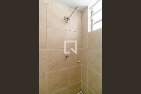 Banheiro de kitnet/studio para alugar com 1 quarto, 29m² em Vila Buarque, São Paulo