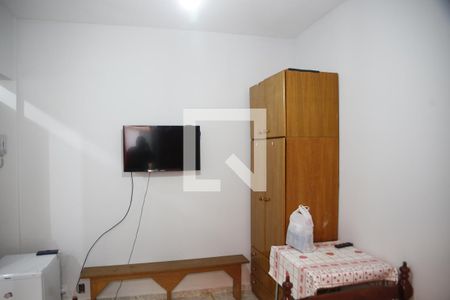 Quarto/sala de kitnet/studio para alugar com 1 quarto, 30m² em Cidade Ocian, Praia Grande