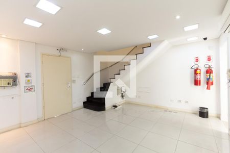 Sala de casa à venda com 3 quartos, 180m² em Vila Olímpia, São Paulo