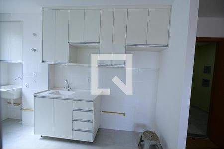 Cozinha de apartamento para alugar com 2 quartos, 45m² em  Chácara São Pedro, Aparecida de Goiânia