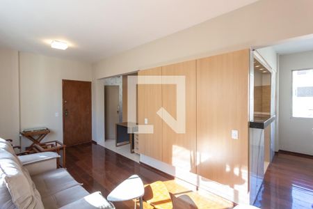 Sala de apartamento à venda com 3 quartos, 100m² em Lourdes, Belo Horizonte