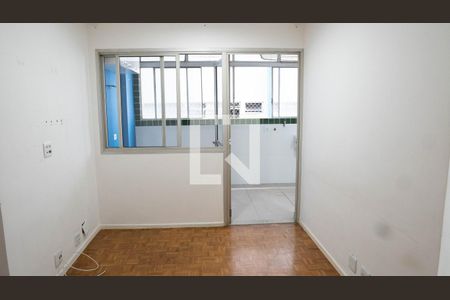 Sala de apartamento para alugar com 2 quartos, 60m² em Parque São Jorge, São Paulo