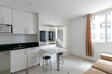 Apartamento para alugar com 28m², 1 quarto e 1 vagaSala/Cozinha