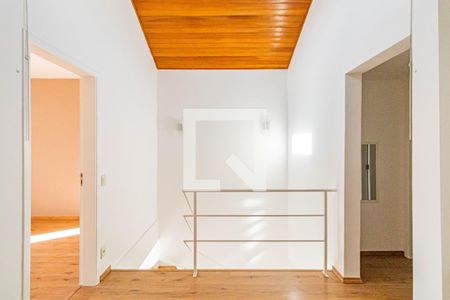 Hall superior de casa à venda com 3 quartos, 120m² em Jardim das Vertentes, São Paulo