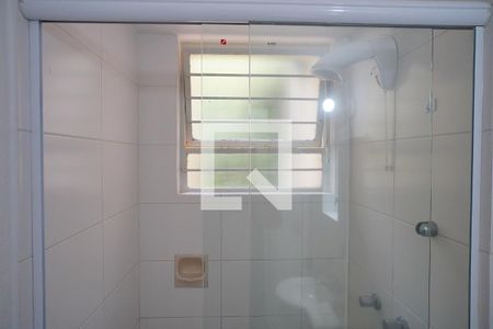 Banheiro de apartamento à venda com 1 quarto, 61m² em Santa Tereza, Porto Alegre