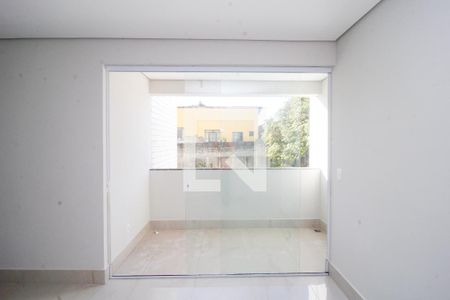 Sala de apartamento à venda com 3 quartos, 78m² em Sagrada Família, Belo Horizonte