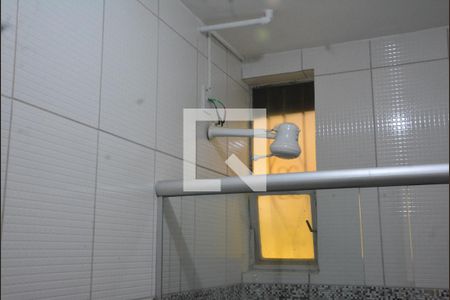 Banheiro de casa para alugar com 1 quarto, 65m² em Jardim das Margaridas, Salvador