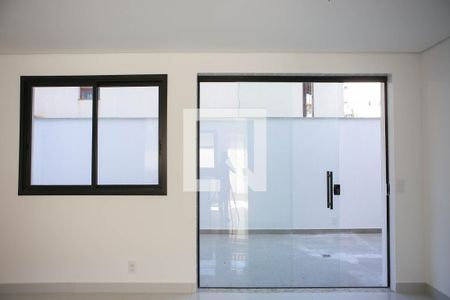 Sala porta Área Externa de apartamento à venda com 3 quartos, 155m² em Santa Rosa, Belo Horizonte