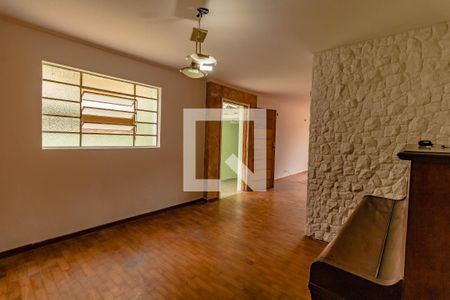 Sala de casa à venda com 3 quartos, 250m² em Jardim Oriental, São Paulo