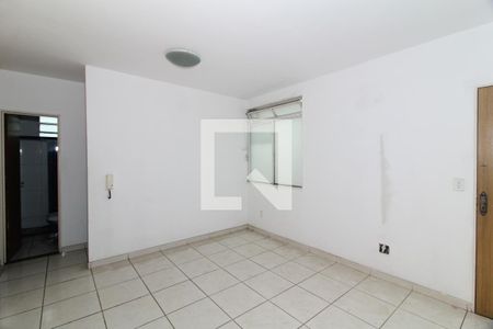 Sala de apartamento para alugar com 3 quartos, 60m² em Salgado Filho, Belo Horizonte