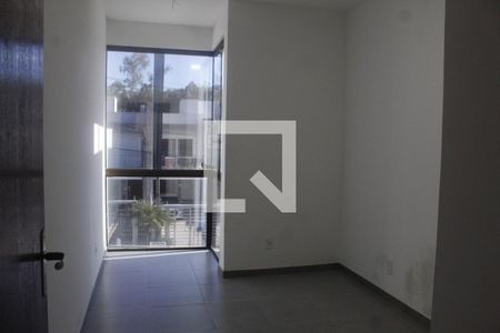 Quarto  de casa para alugar com 2 quartos, 78m² em Oriçó, Gravataí