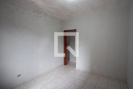 Quarto 1 de casa para alugar com 3 quartos, 250m² em Vila Carmosina, São Paulo