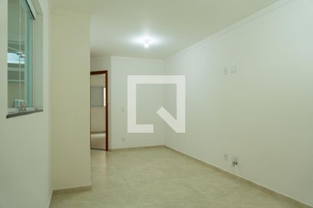 Sala de apartamento para alugar com 2 quartos, 55m² em Vila Alzira, Santo André