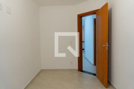 Quarto 2 de apartamento para alugar com 2 quartos, 55m² em Vila Alzira, Santo André