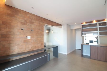 Sala  de apartamento para alugar com 2 quartos, 69m² em Vila Bertioga, São Paulo