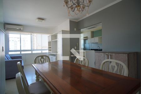 Sala  de apartamento para alugar com 2 quartos, 64m² em Rio Branco, Porto Alegre