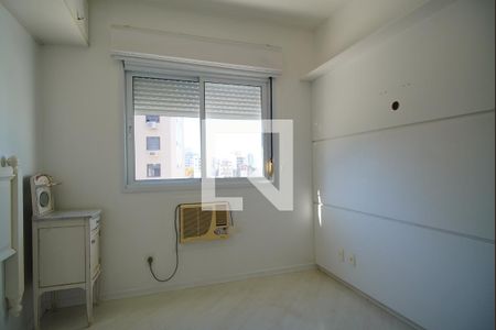 Quarto 1 de apartamento para alugar com 2 quartos, 64m² em Rio Branco, Porto Alegre