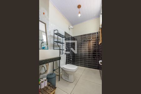 Banheiro de apartamento para alugar com 1 quarto, 40m² em Alto dos Pinheiros, Belo Horizonte