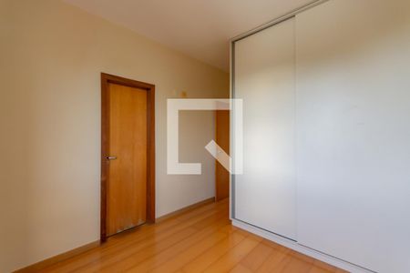 Apartamento à venda com 78m², 3 quartos e 2 vagas Apartamento à venda com 78m², 3 quartos e 2 vagasSuíte