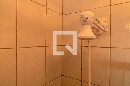 Banheiro de casa para alugar com 1 quarto, 20m² em Vila Guarani (z Sul), São Paulo