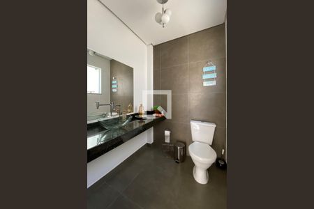 Lavabo de casa para alugar com 3 quartos, 220m² em Itacorubi, Florianópolis