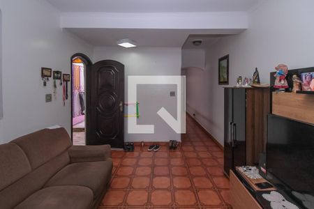 Sala de Estar de casa para alugar com 3 quartos, 135m² em Vila Darli, São Paulo