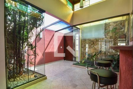 Casa à venda com 3 quartos, 279m² em Jardim Santo Amaro, São Paulo