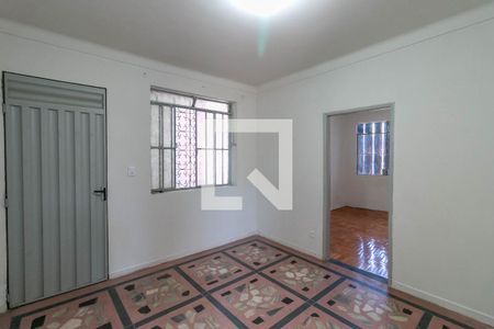 Sala de apartamento para alugar com 3 quartos, 90m² em Carlos Prates, Belo Horizonte