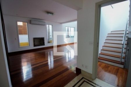 Casa à venda com 4 quartos, 468m² em Jardim Petropolis, São Paulo