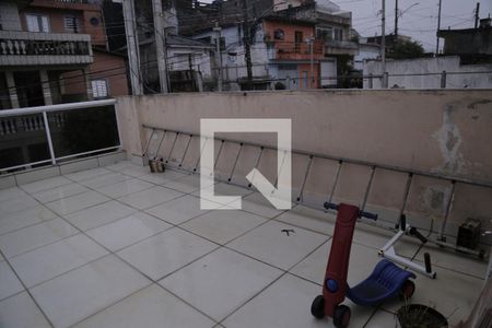 Varanda de casa para alugar com 4 quartos, 100m² em Vila Herminia, São Paulo