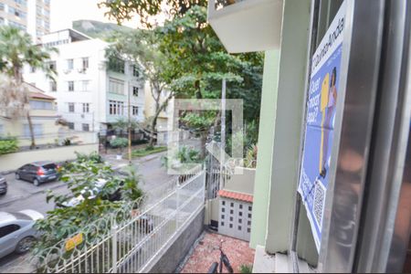 Vista do Quarto 1 de apartamento para alugar com 2 quartos, 56m² em Grajaú, Rio de Janeiro