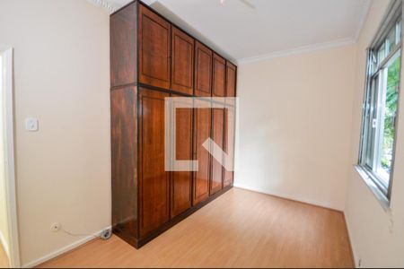 Quarto 1 de apartamento para alugar com 2 quartos, 56m² em Grajaú, Rio de Janeiro