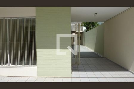 Casa à venda com 9 quartos, 300m² em Ipiranga, São Paulo