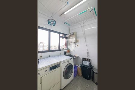 Apartamento à venda com 200m², 4 quartos e 3 vagas Apartamento à venda com 200m², 4 quartos e 3 vagasÁrea de Serviço