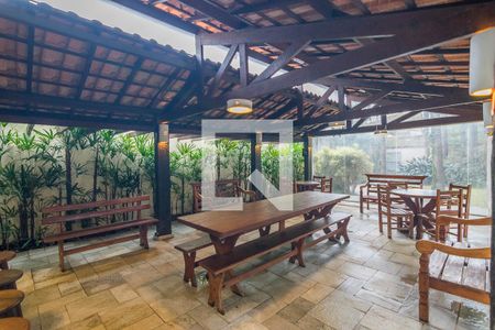 Apartamento à venda com 200m², 4 quartos e 3 vagas Apartamento à venda com 200m², 4 quartos e 3 vagasÁrea da Churrasqueira