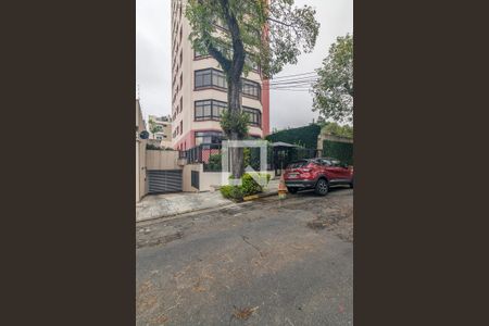 Apartamento à venda com 200m², 4 quartos e 3 vagas Apartamento à venda com 200m², 4 quartos e 3 vagasFachada