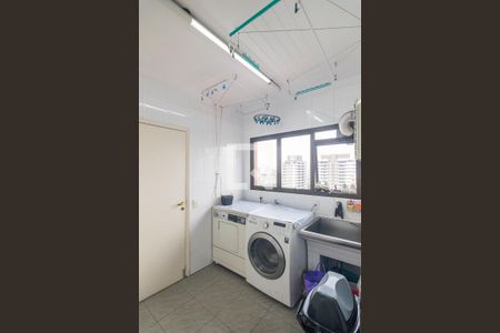 Apartamento à venda com 200m², 4 quartos e 3 vagas Apartamento à venda com 200m², 4 quartos e 3 vagasÁrea de Serviço