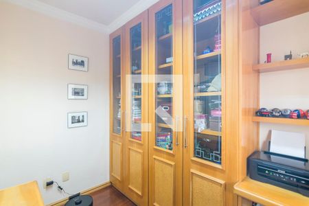 Apartamento à venda com 200m², 4 quartos e 3 vagas Apartamento à venda com 200m², 4 quartos e 3 vagasEscritório