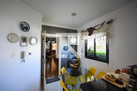 Apartamento para alugar com 238m², 2 quartos e 4 vagas Apartamento para alugar com 238m², 2 quartos e 4 vagasCozinha